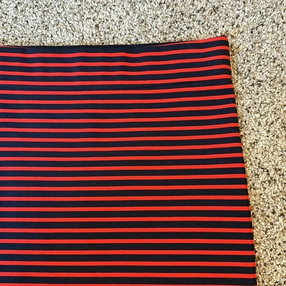 Madewell Slim Fit Knit Pencil skirt, Like New, Size small - Picture 2 of 5
